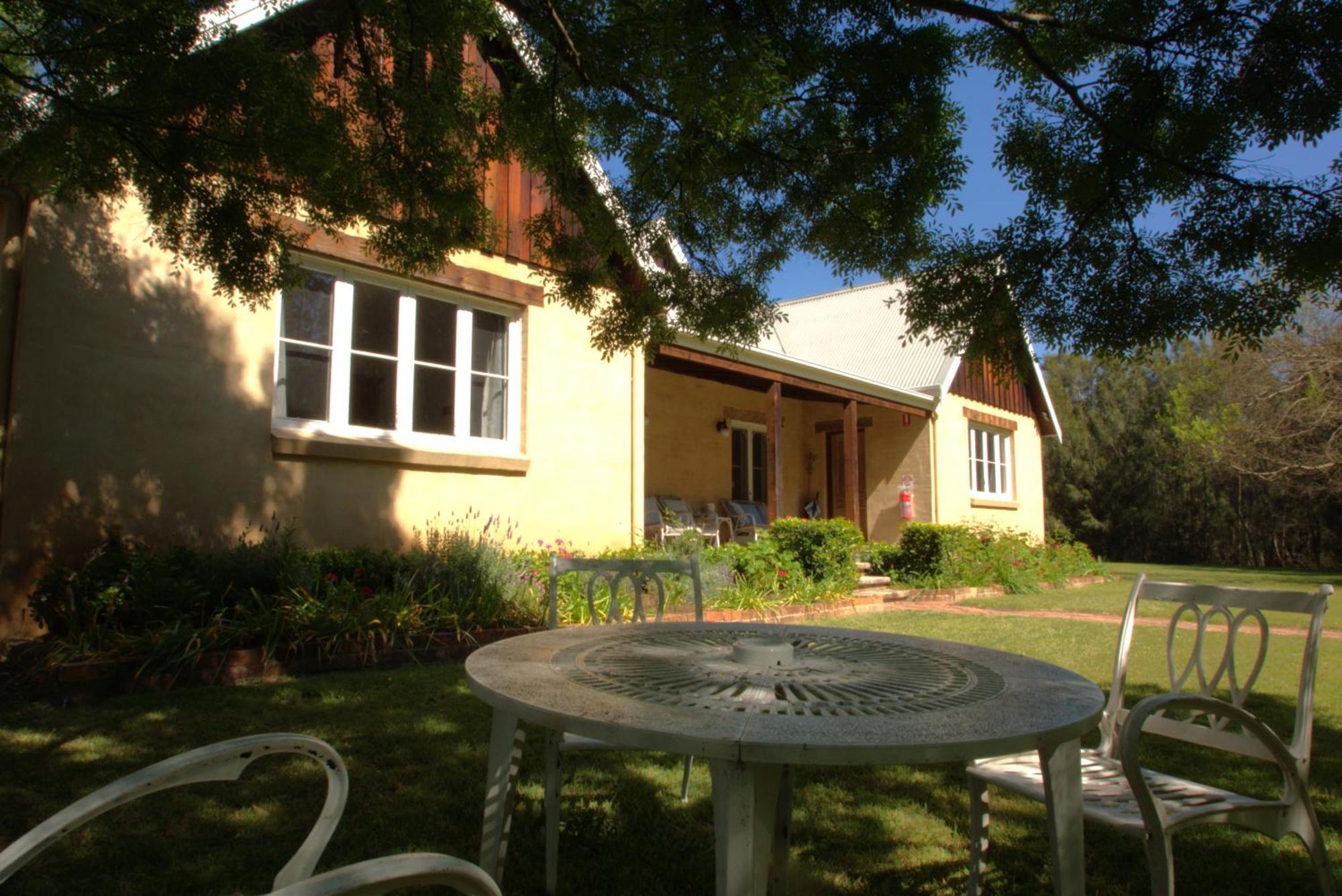 The Carriages Boutique Hotel And Vineyard Pokolbin Exterior photo