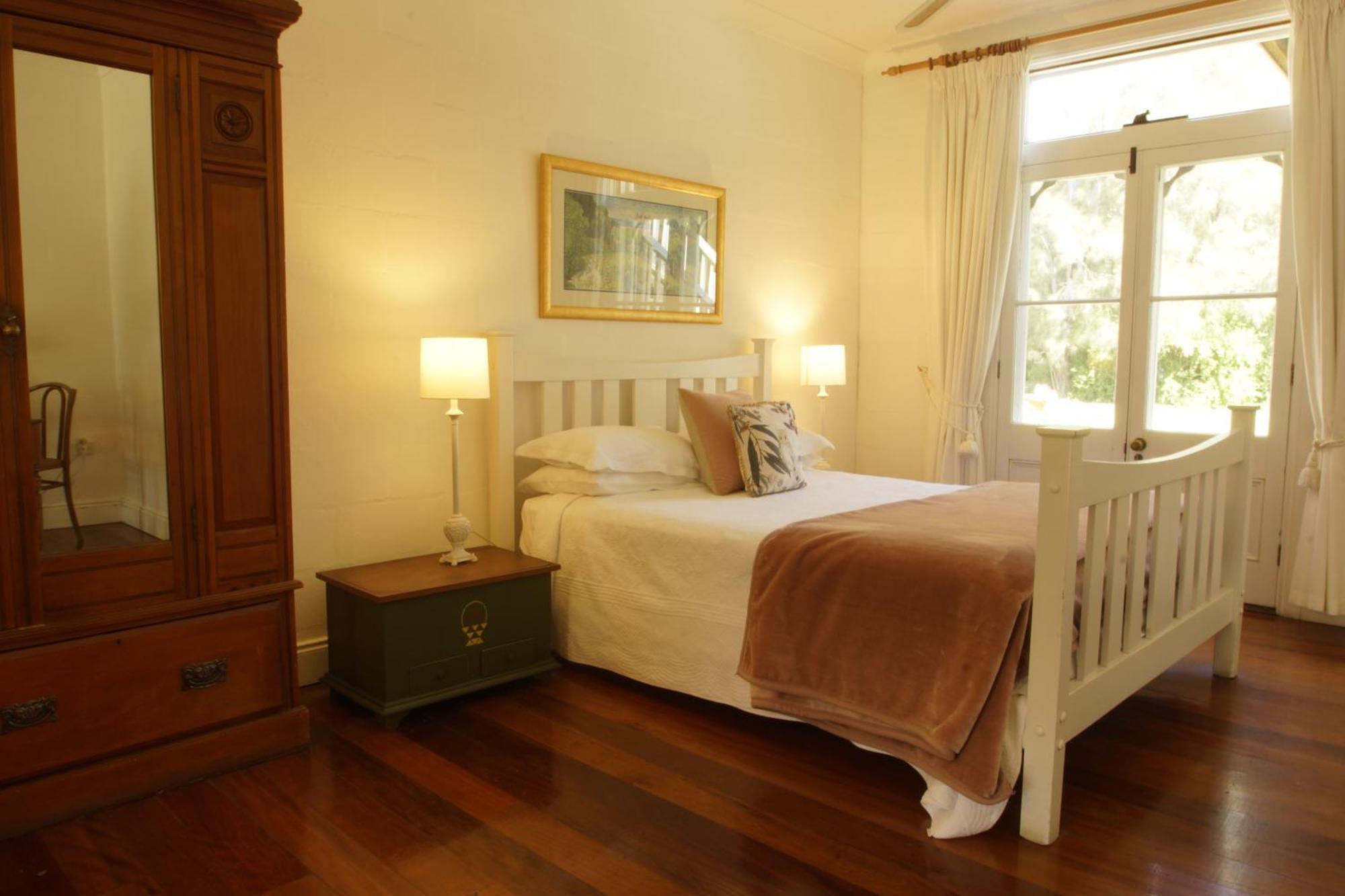 The Carriages Boutique Hotel And Vineyard Pokolbin Exterior photo